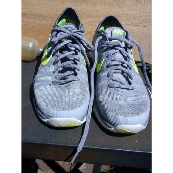 Nike Lightweight Mesh running shoe Gray 8.5 - Picture 2 of 4